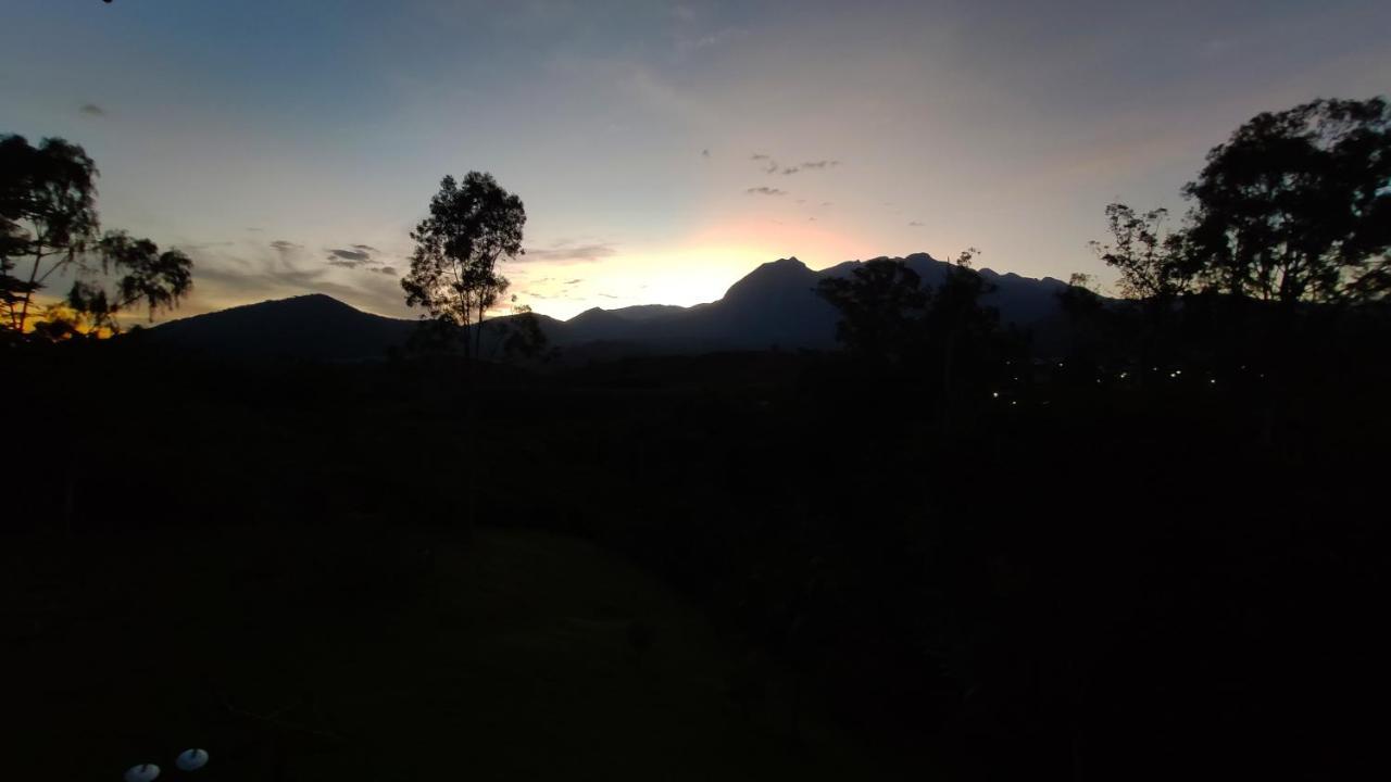 Bed and Breakfast Penedo Vista Linda Екстер'єр фото